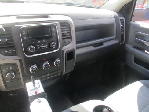 Used 2017 RAM 3500 Tradesman w/ Chrome Appearance Group AWD/4WD image 24