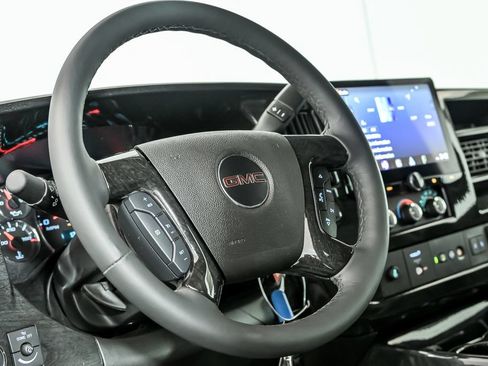 New 2026 GMC Savana 2500 w/ Driver Convenience Package RWD image 11