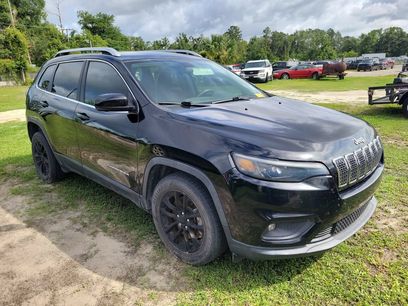Used 2019 Jeep Cherokee Latitude w/ Popular Appearance Group