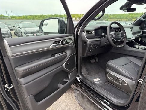 New 2026 Jeep Grand Wagoneer Limited AWD/4WD image 11