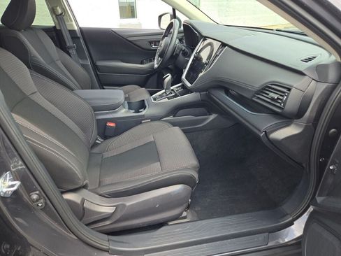 Used 2023 Subaru Outback Premium AWD/4WD image 6