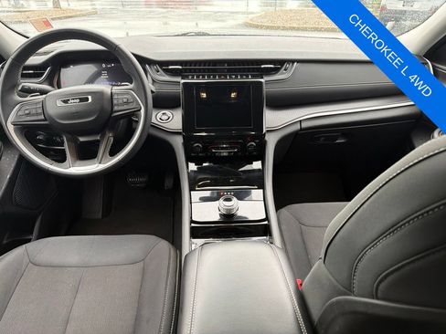 Used 2023 Jeep Grand Cherokee L Laredo AWD/4WD image 22