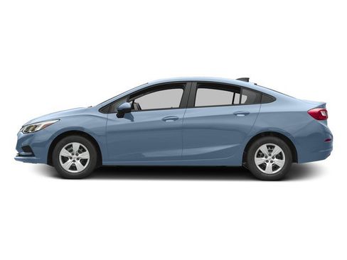 Used 2017 Chevrolet Cruze LS image 5