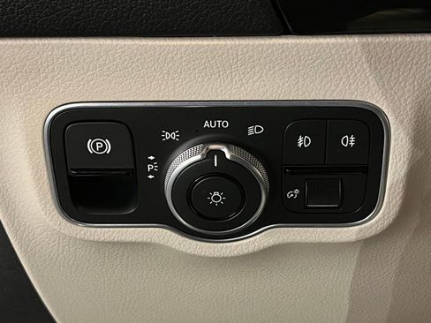 Used 2021 Mercedes-Benz GLA 250 image 14