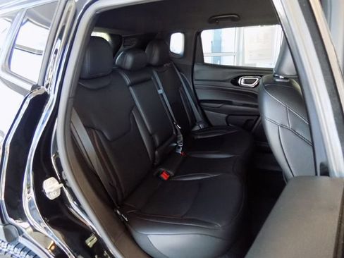 Certified 2025 Jeep Compass Trailhawk AWD/4WD image 24