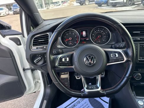 Used 2017 Volkswagen GTI Sport image 15