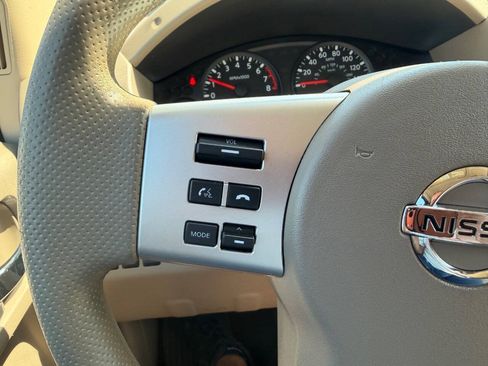 Used 2017 Nissan Frontier SV AWD/4WD image 15