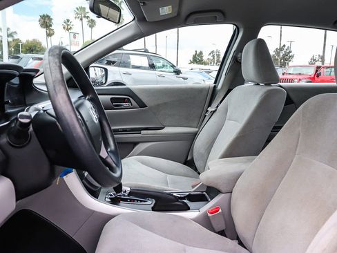 Used 2013 Honda Accord LX image 23