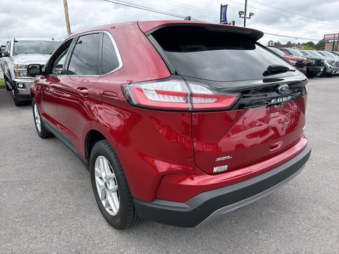 Used 2022 Ford Edge SEL w/ Convenience Package AWD/4WD image 8