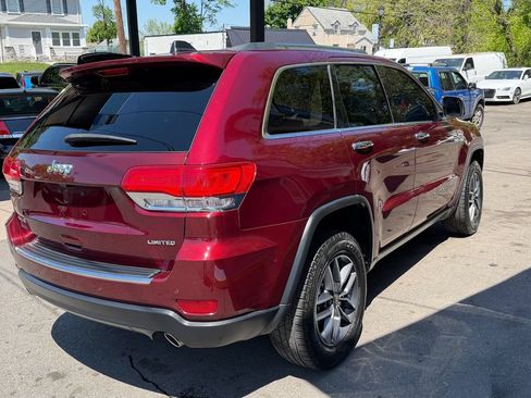 Used 2018 Jeep Grand Cherokee Limited AWD/4WD image 5