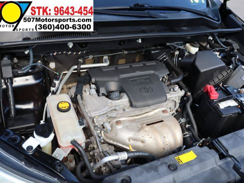 Used 2013 Toyota RAV4 XLE AWD/4WD image 26