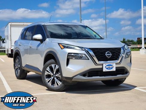 Used 2023 Nissan Rogue SV w/ SV Premium Package FWD image 1