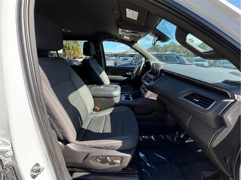 Used 2022 GMC Yukon XL SLE image 40