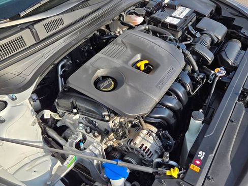 Used 2022 Kia Forte FE image 23