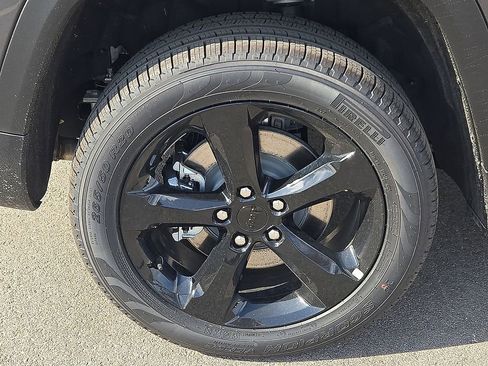 New 2026 Jeep Grand Cherokee L Limited image 7