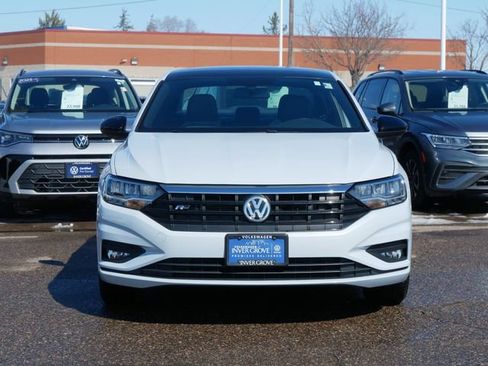 Used 2019 Volkswagen Jetta R-Line image 2