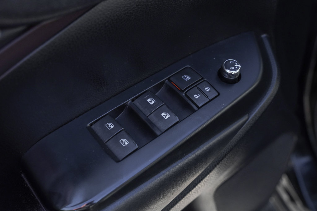 Used 2019 Toyota Highlander XLE AWD/4WD image 30