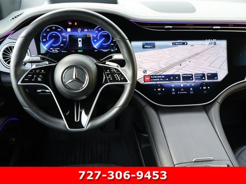Certified 2023 Mercedes-Benz EQS 580 4MATIC SUV w/ Exclusive Trim Package image 20