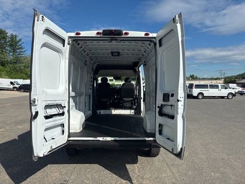 Used 2023 RAM ProMaster 2500 FWD image 14