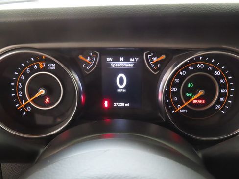 Used 2021 Jeep Wrangler Unlimited Sport AWD/4WD image 11