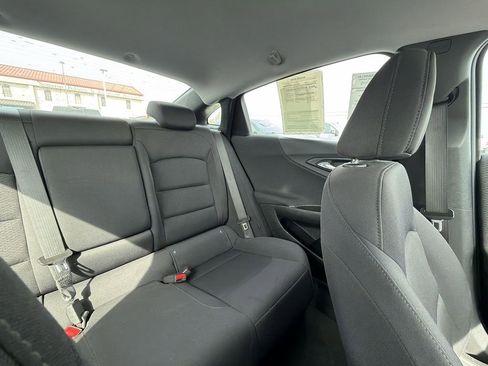 Used 2021 Chevrolet Malibu LT FWD image 14