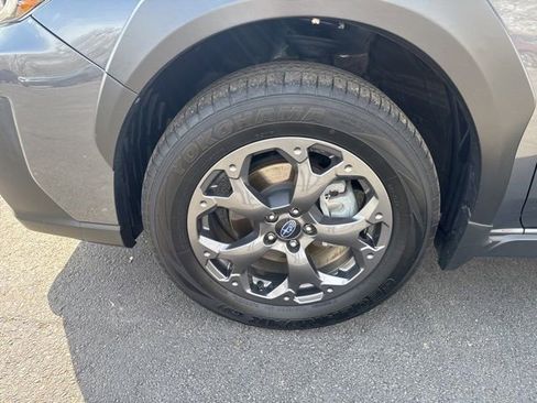 Used 2021 Subaru Crosstrek 2.5i Sport w/ Moonroof Package AWD/4WD image 9
