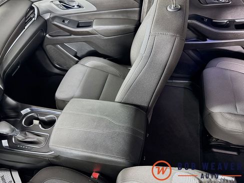 Used 2023 Chevrolet Traverse LT AWD/4WD image 28