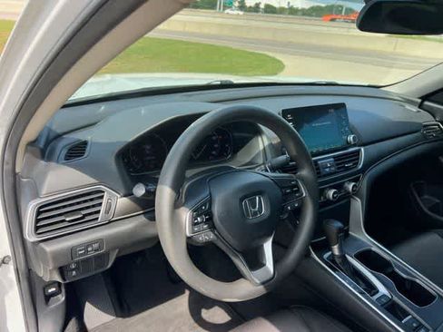 Certified 2020 Honda Accord LX image 15