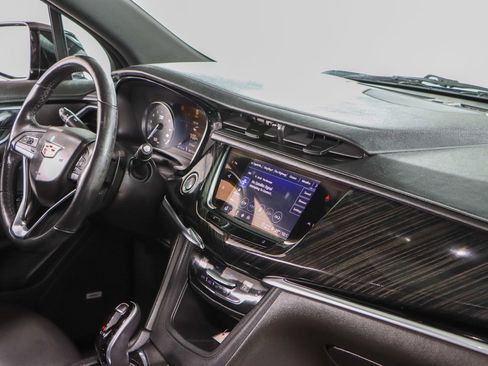 Used 2022 Cadillac XT6 Premium Luxury image 29