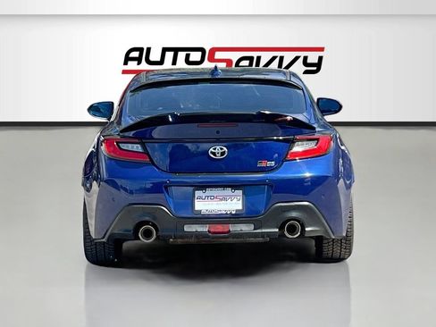 Used 2025 Toyota GR86 w/ ALL Weather Mat Package (TMS) RWD image 6