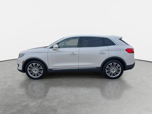 Used 2016 Lincoln MKX Reserve w/ Driver Assistance Package image 8