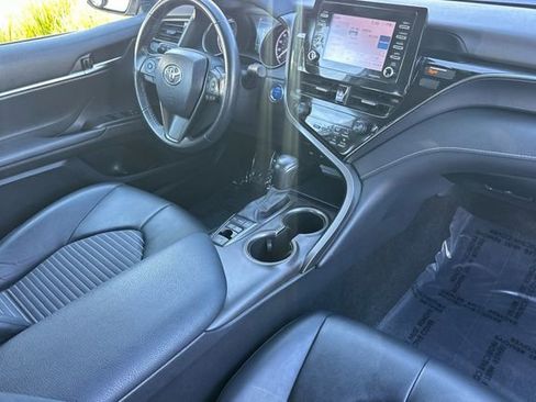 Used 2021 Toyota Camry SE image 17