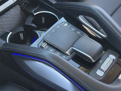 Used 2024 Mercedes-Benz GLS 450 4MATIC image 32