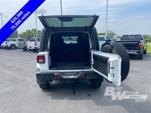 Used 2021 Jeep Wrangler Unlimited Sahara w/ Dual Top Group AWD/4WD image 20