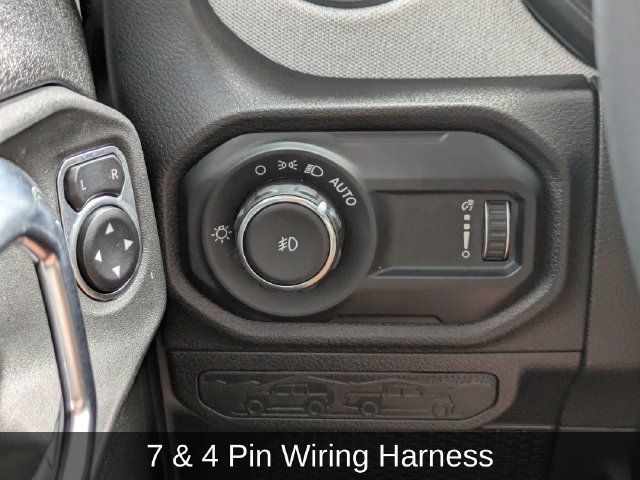Used 2025 Jeep Wrangler Unlimited Sport AWD/4WD image 26