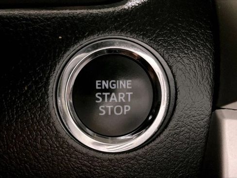 Used 2021 Toyota 4Runner Limited AWD/4WD image 36