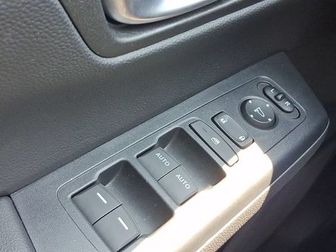 Used 2024 Honda CR-V EX image 13