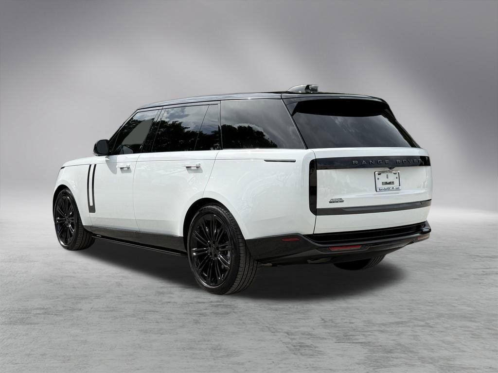 Used 2026 Land Rover Range Rover Long Wheelbase SE AWD/4WD image 7
