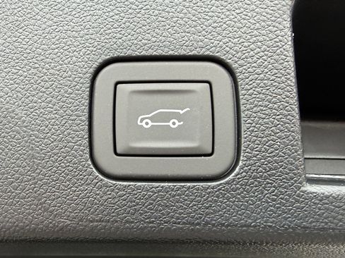 New 2026 GMC Terrain Elevation w/ Elevation Premium Package image 10