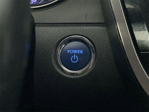 Used 2021 Toyota Camry XSE image 22