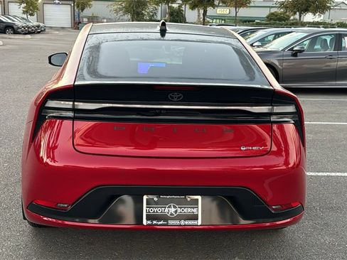 New 2026 Toyota Prius Plug-In Hybrid image 7