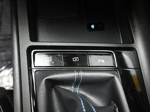 Used 2025 Hyundai Elantra N image 30
