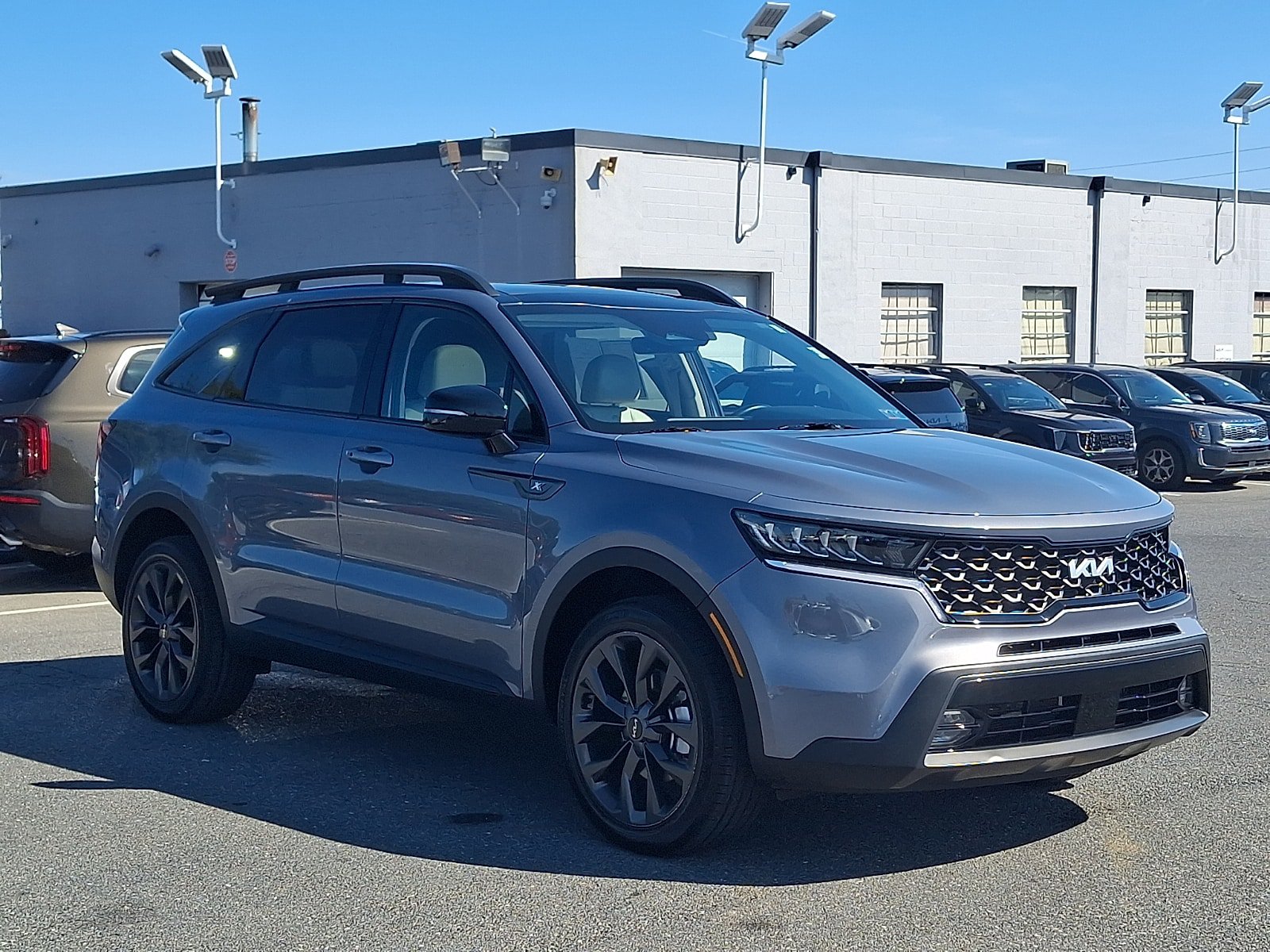 Used 2023 Kia Sorento X-Line EX AWD/4WD image 3