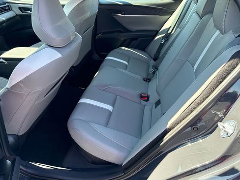 Used 2025 Toyota Camry SE image 20