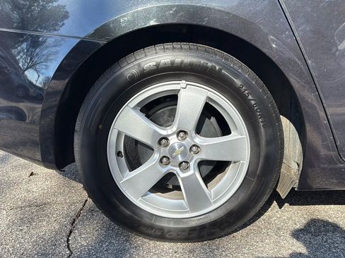 Used 2016 Chevrolet Cruze LT w/ Technology Package image 11