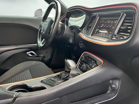 Used 2019 Dodge Challenger SXT RWD image 23