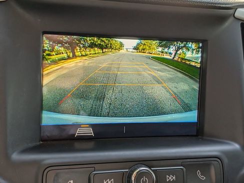Used 2018 GMC Terrain SLE FWD image 28