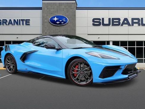 Used 2023 Chevrolet Corvette Stingray Premium Conv w/ Z51 Performance Package RWD image 3