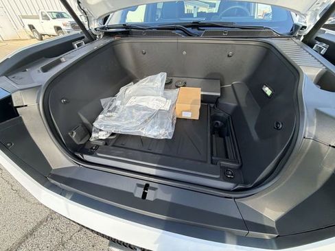 New 2026 GMC Sierra EV Elevation image 42