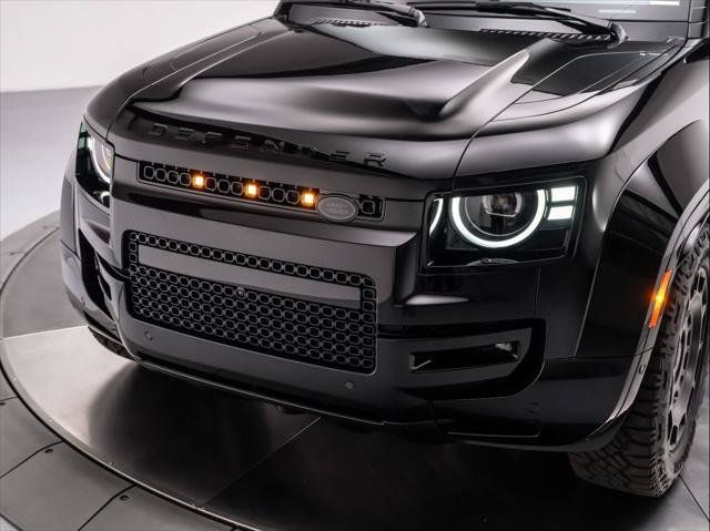 New 2026 Land Rover Defender 110 OCTA AWD/4WD image 9